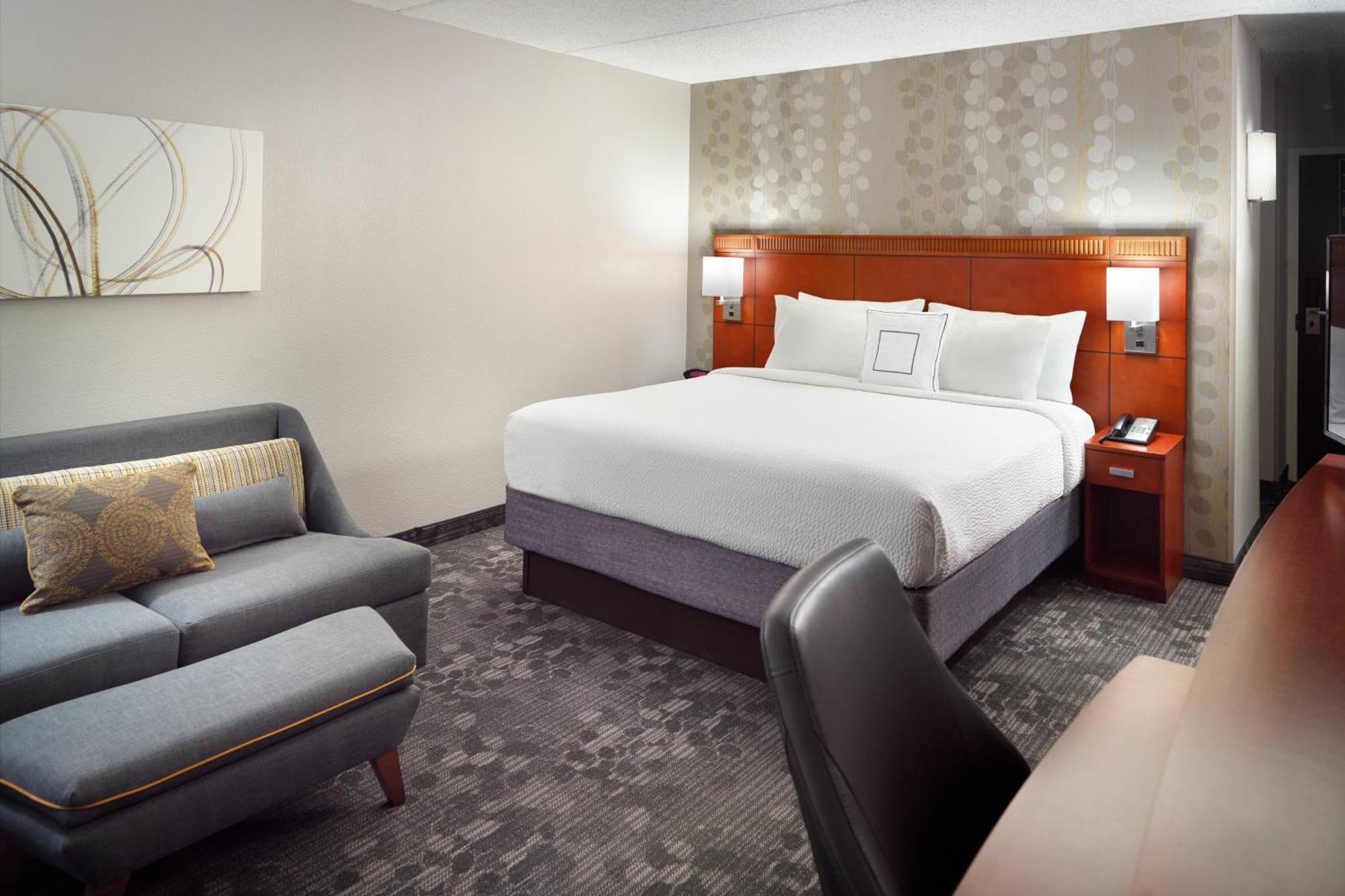Courtyard By Marriott Atlanta Airport South/Sullivan Road College Park Екстериор снимка