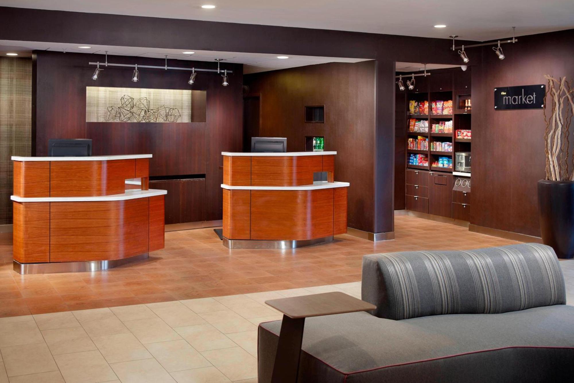 Courtyard By Marriott Atlanta Airport South/Sullivan Road College Park Екстериор снимка