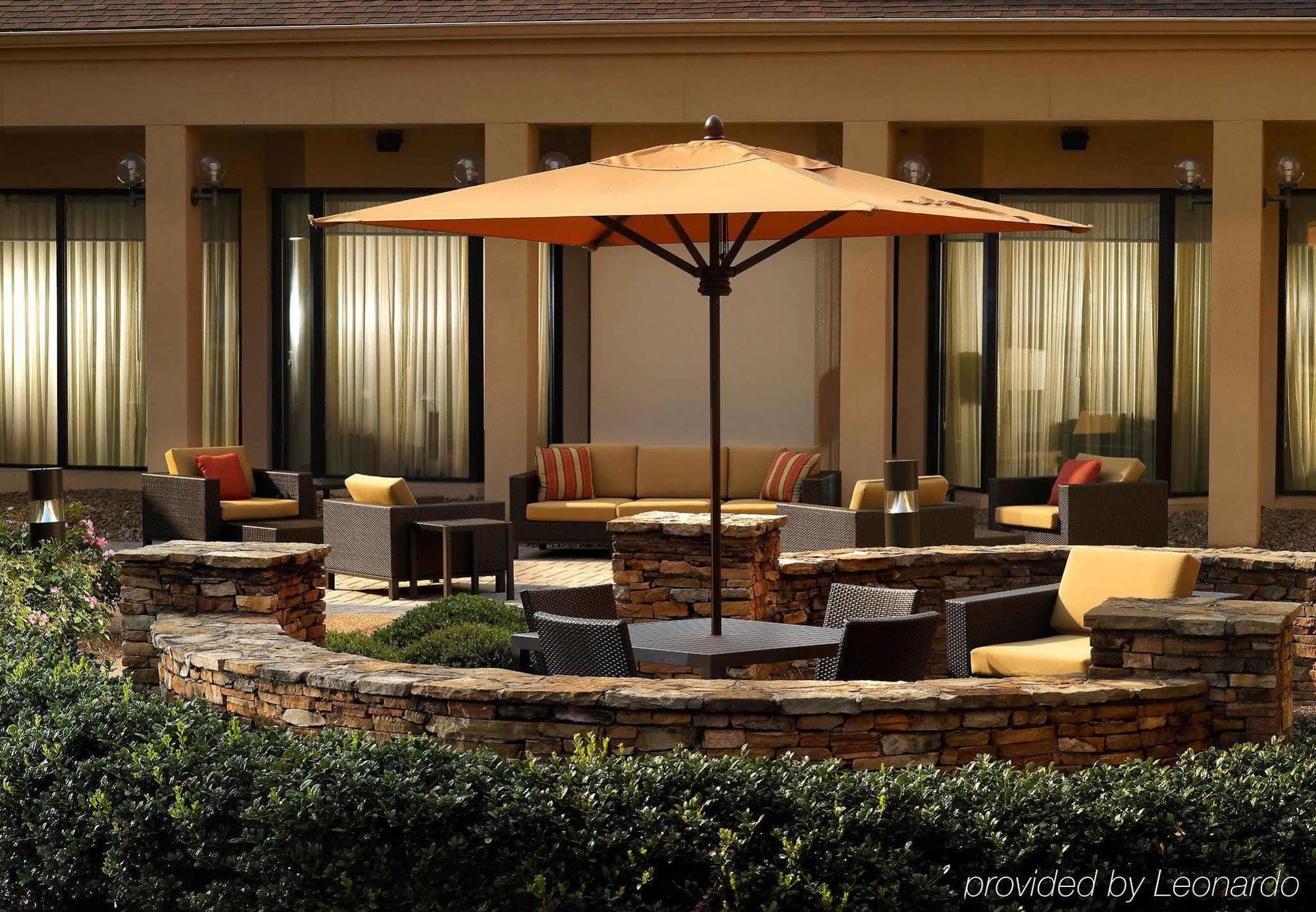 Courtyard By Marriott Atlanta Airport South/Sullivan Road College Park Екстериор снимка